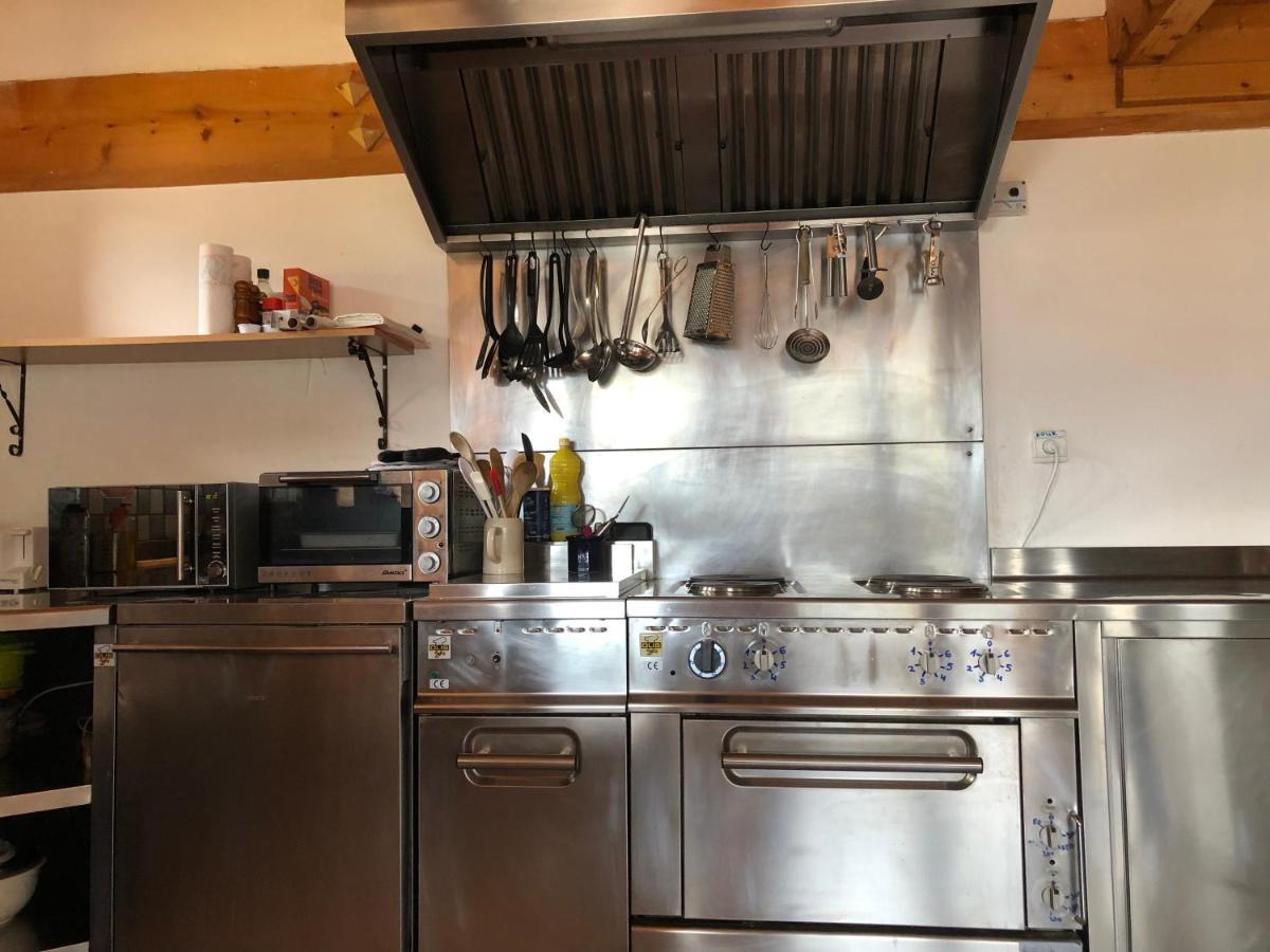 Central Hostel Châtel Εξωτερικό φωτογραφία