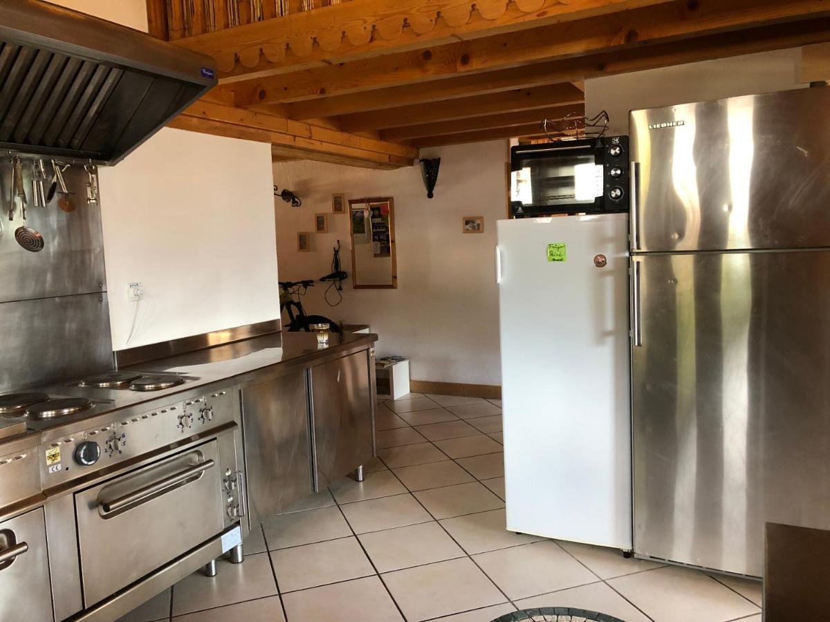 Central Hostel Châtel Εξωτερικό φωτογραφία