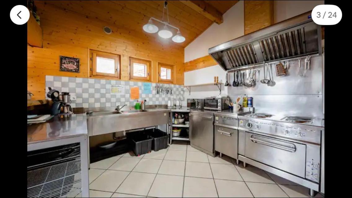 Central Hostel Châtel Εξωτερικό φωτογραφία