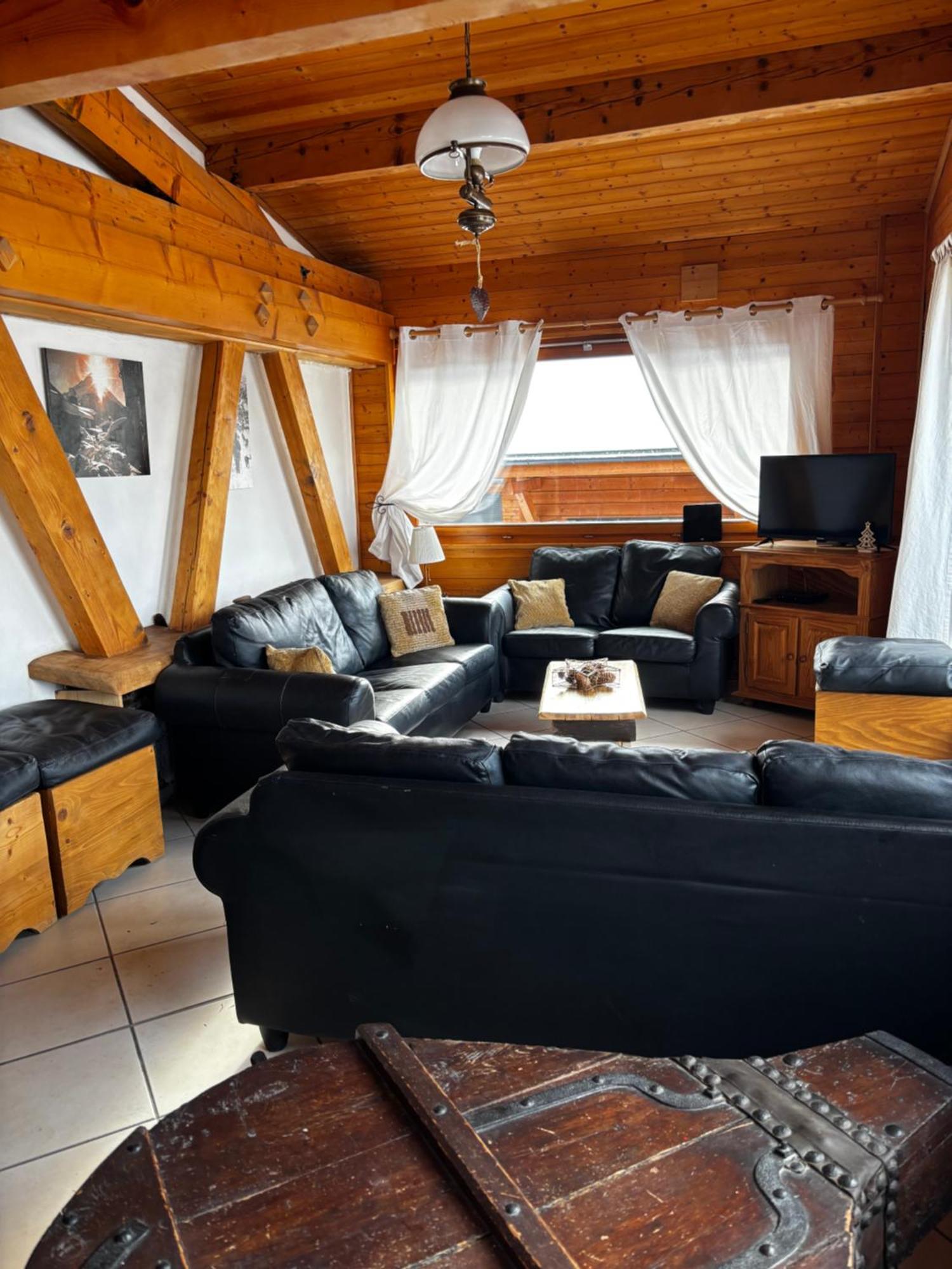 Central Hostel Châtel Εξωτερικό φωτογραφία